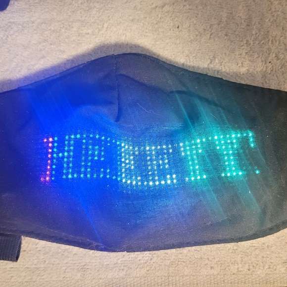 LED face mask- one size fits most - Picture 5 of 5